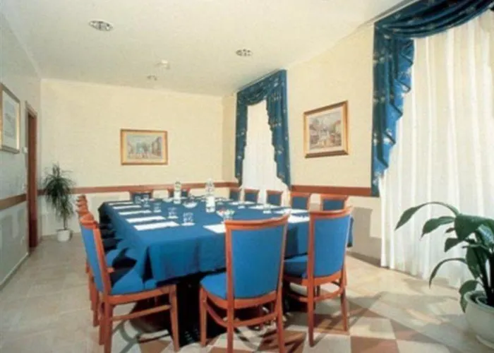 Tex Otel Roma